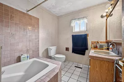 410 E Railroad Avenue, Cotati, CA 94931 - Photo 14