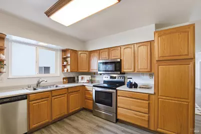 2034 S Terrace Drive, Napa, CA 94559 - Photo 18