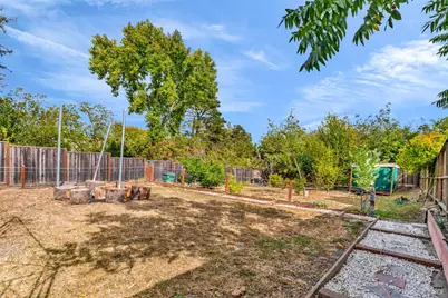 4778 E Hilltop Drive, El Sobrante, CA 94803 - Photo 30