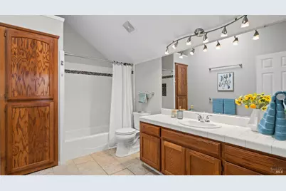 8 Bay Tree Court, Cotati, CA 94931 - Photo 14
