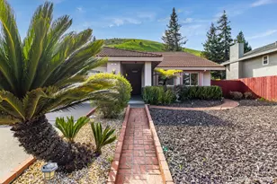 832 Rose Dr, Benicia, CA 94510 - Photo 8
