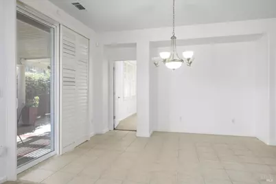 1073 Villaggio Circle, Vacaville, CA 95688 - Photo 10