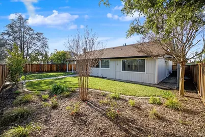 580 Yellowstone Drive, Vacaville, CA 95687 - Photo 34