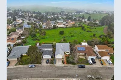 97 Carlisle Way, Benicia, CA 94510 - Photo 32