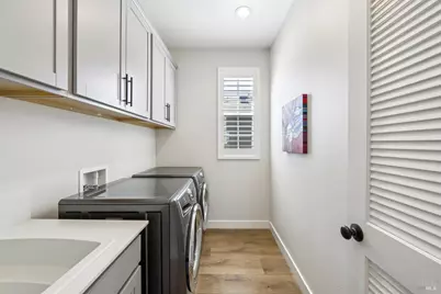 2453 Francisco Avenue, Santa Rosa, CA 95403 - Photo 36