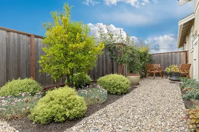 2453 Francisco Avenue, Santa Rosa, CA 95403 - Photo 50