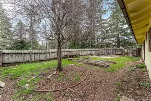 27431 Poppy Dr, Willits, CA 95490 - Photo 26