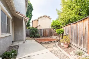 33004 Calle La Mirada Common, Union City, CA 94587 - Photo 8