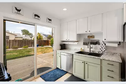 308 Buckeye Street, Vacaville, CA 95688 - Photo 14