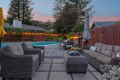 2409 Canin Court, Santa Rosa, CA 95405 - Photo 2