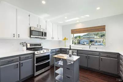 2409 Canin Court, Santa Rosa, CA 95405 - Photo 10