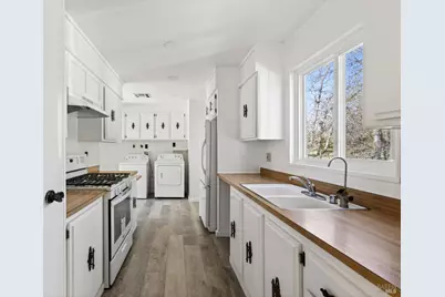 375 E Highway 20 Highway, Upper Lake, CA 95485 - Photo 10