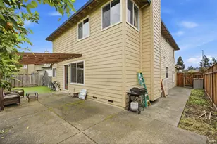 1731 Walnut Creek Dr, Santa Rosa, CA 95403 - Photo 22