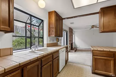 879 Oxford Way, Benicia, CA 94510 - Photo 12