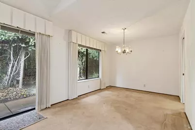 879 Oxford Way, Benicia, CA 94510 - Photo 10