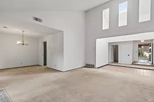 879 Oxford Way, Benicia, CA 94510 - Photo 8