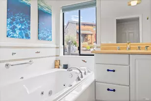 38 S 40 Dock, Sausalito, CA 94965 - Photo 30