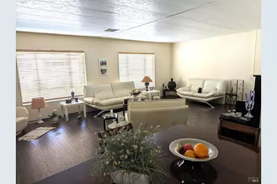 8 Camellia Drive, Calistoga, CA 94515 - Photo 4