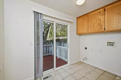 366 Breeden Street, Santa Rosa, CA 95409 - Photo 24