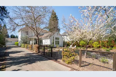 699 Grove Street, Healdsburg, CA 95448 - Photo 2