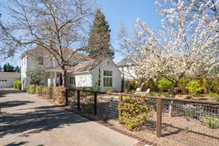 699 Grove St, Healdsburg, CA 95448 - Photo 2