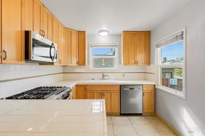 1041 Highland Avenue, Vallejo, CA 94590 - Photo 36