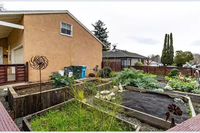1041 Highland Avenue, Vallejo, CA 94590 - Photo 10