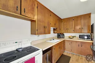 348 Vine St, Vacaville, CA 95688 - Photo 10