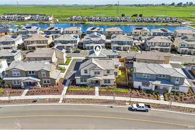 2464 Lake Club Drive, Fairfield, CA 94533 - Photo 40