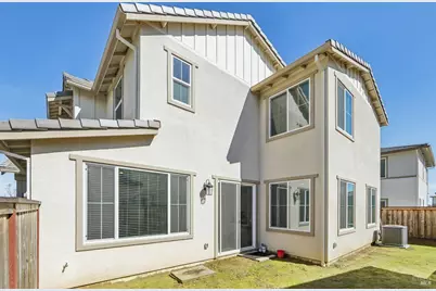 2464 Lake Club Drive, Fairfield, CA 94533 - Photo 36