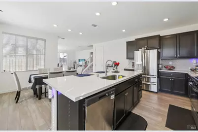 2464 Lake Club Drive, Fairfield, CA 94533 - Photo 12