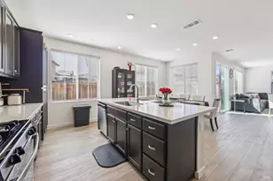 2464 Lake Club Dr, Fairfield, CA 94533 - Photo 14