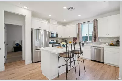 3042 Vasquez Court, Vacaville, CA 95688 - Photo 10