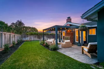 232 San Carlos Way, Novato, CA 94945 - Photo 18