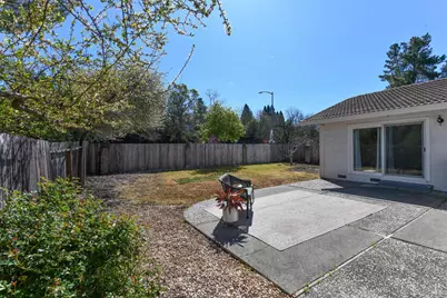 2148 San Antonio Drive, Santa Rosa, CA 95405 - Photo 18