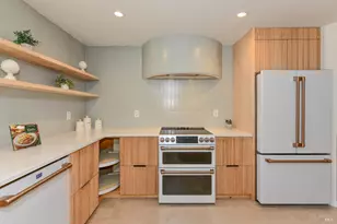 2148 San Antonio Dr, Santa Rosa, CA 95405 - Photo 10