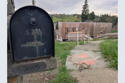 3695 Wyndemere Circle, Santa Rosa, CA 95403 - Photo 2