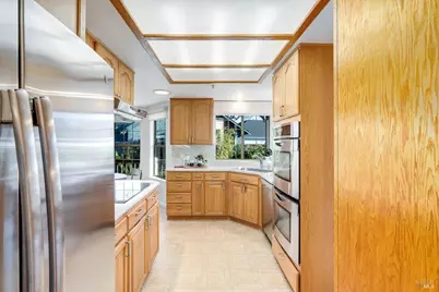 2908 Victoria Court, Napa, CA 94558 - Photo 10