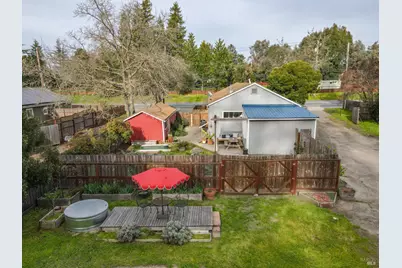 2103 Bodega Avenue, Petaluma, CA 94952 - Photo 38