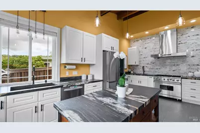 723 Alice Street, Novato, CA 94945 - Photo 6