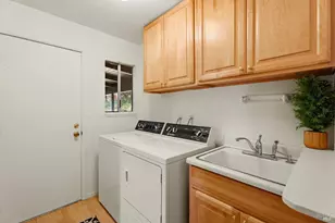 1261 Deerwood Dr, Ukiah, CA 95482 - Photo 22