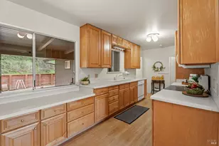 1261 Deerwood Dr, Ukiah, CA 95482 - Photo 6