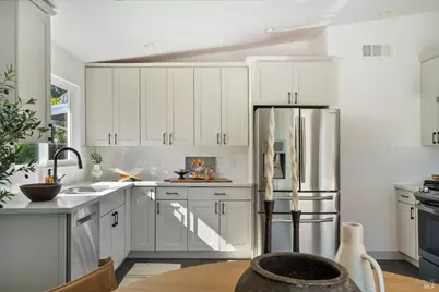 826 Vendola Drive, San Rafael, CA 94903 - Photo 6