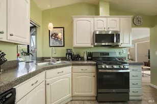 1000 Topsail Dr, Vallejo, CA 94591 - Photo 16