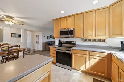 7070 Almond Street, Rohnert Park, CA 94928 - Photo 10