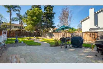 421 Oakwood Circle, Fairfield, CA 94534 - Photo 32