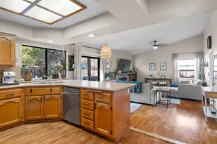 421 Oakwood Cir, Fairfield, CA 94534 - Photo 10