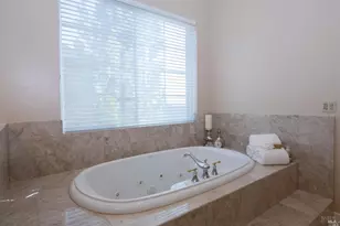 1143 Castle Oaks Dr, Napa, CA 94558 - Photo 22