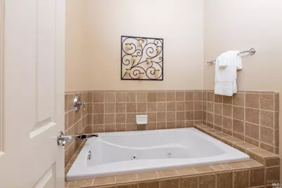 1143 Castle Oaks Drive, Napa, CA 94558 - Photo 44