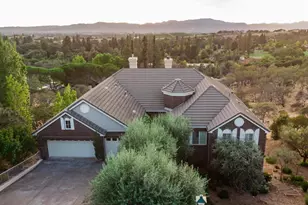 1143 Castle Oaks Dr, Napa, CA 94558 - Photo 2